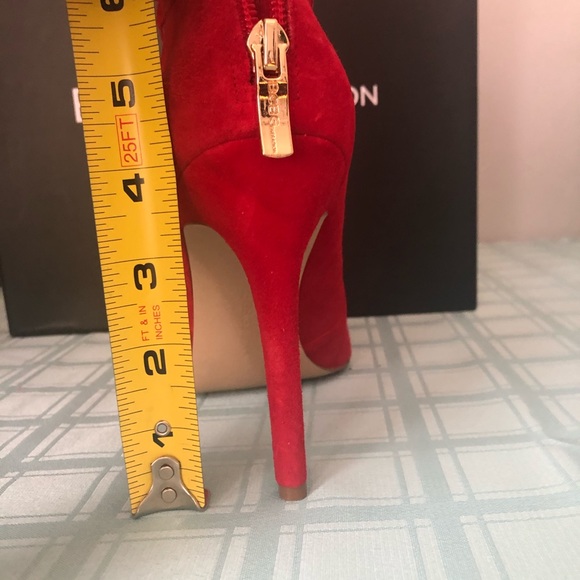 BCBG pumps - Picture 2 of 2